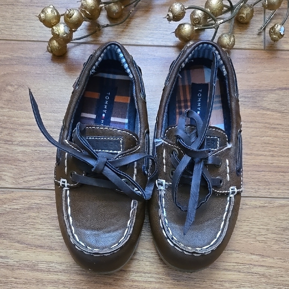 Tommy Hilfiger | Lil Tyson Brown Toddler Lace Up Loafers Shoes - Picture 2 of 8